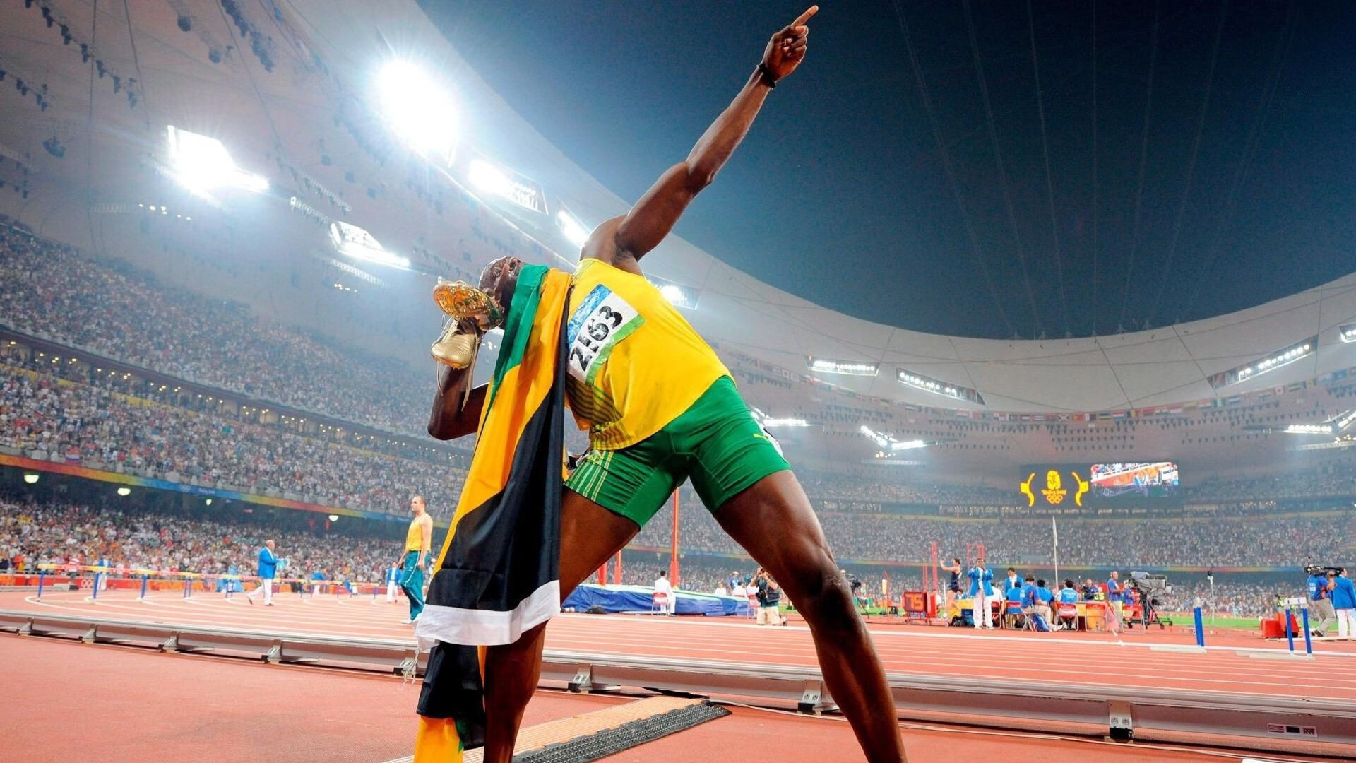 世界战绳挑战赛 团体同步挥绳3分钟不间断 画面震撼